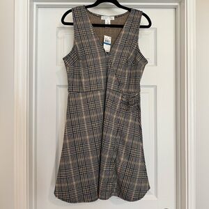 Planet Gold Sleeveless Plaid V-Neck Dress in Black and Tan